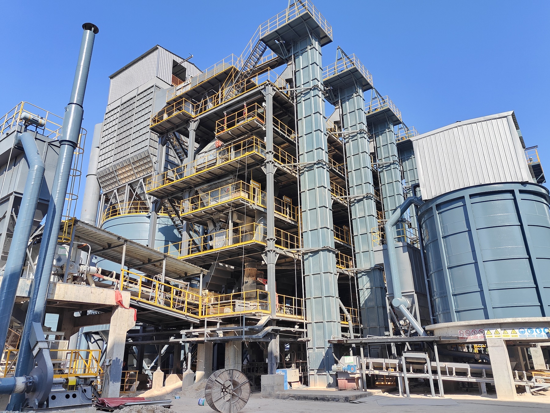 砂石行業(yè)又有“大動(dòng)作”？唐山金路干法制砂樓優(yōu)勢(shì)有哪些？